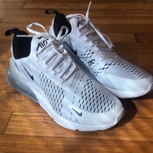 Nike AirMax 270 - size 10